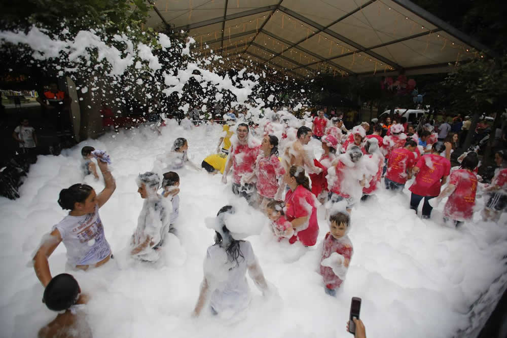 La jira de Santiago cierra las fiesta de Sama de Langreo