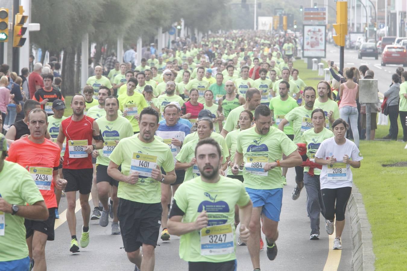 ¡Búscate en la carrera 'La Gran Manzana' de Gijón! (1)