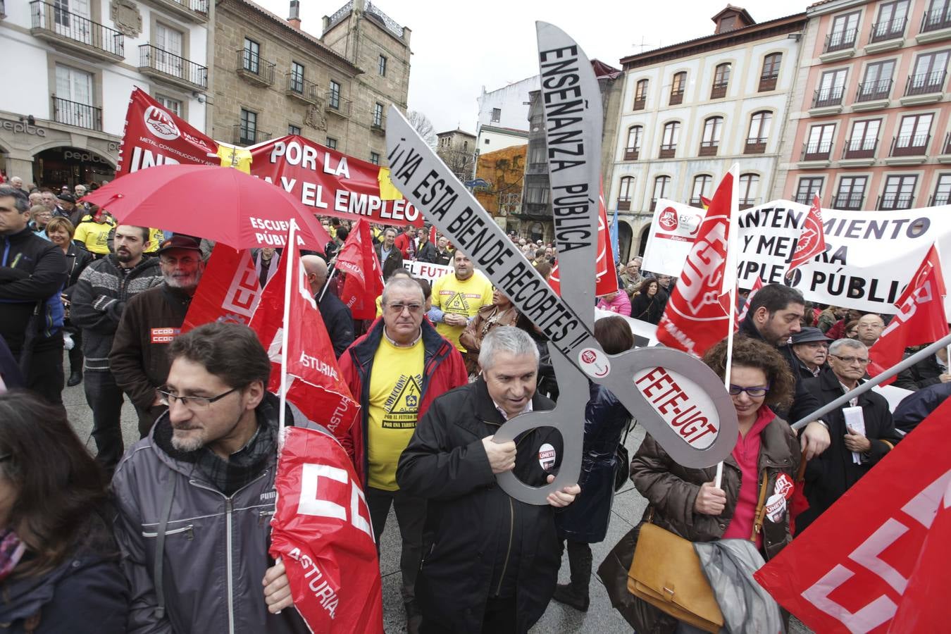 Manifestación en Avilés por los "derechos y la dignidad"