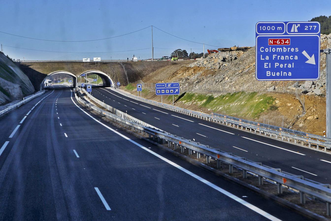 Mariano Rajoy inaugura el último tramo de la autovía del Cantábrico