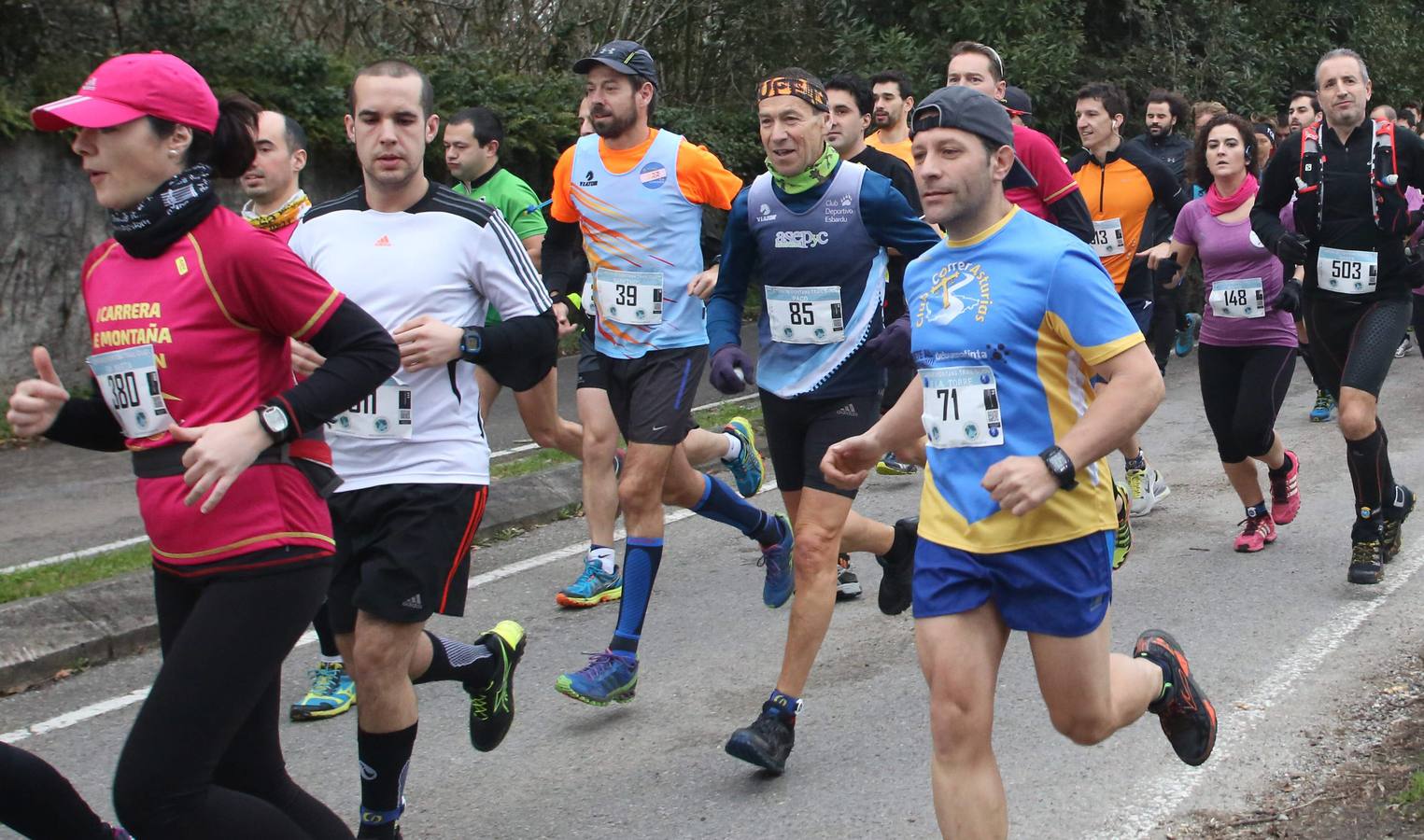 La Gijón Trail reúne a 450 atletas en Deva