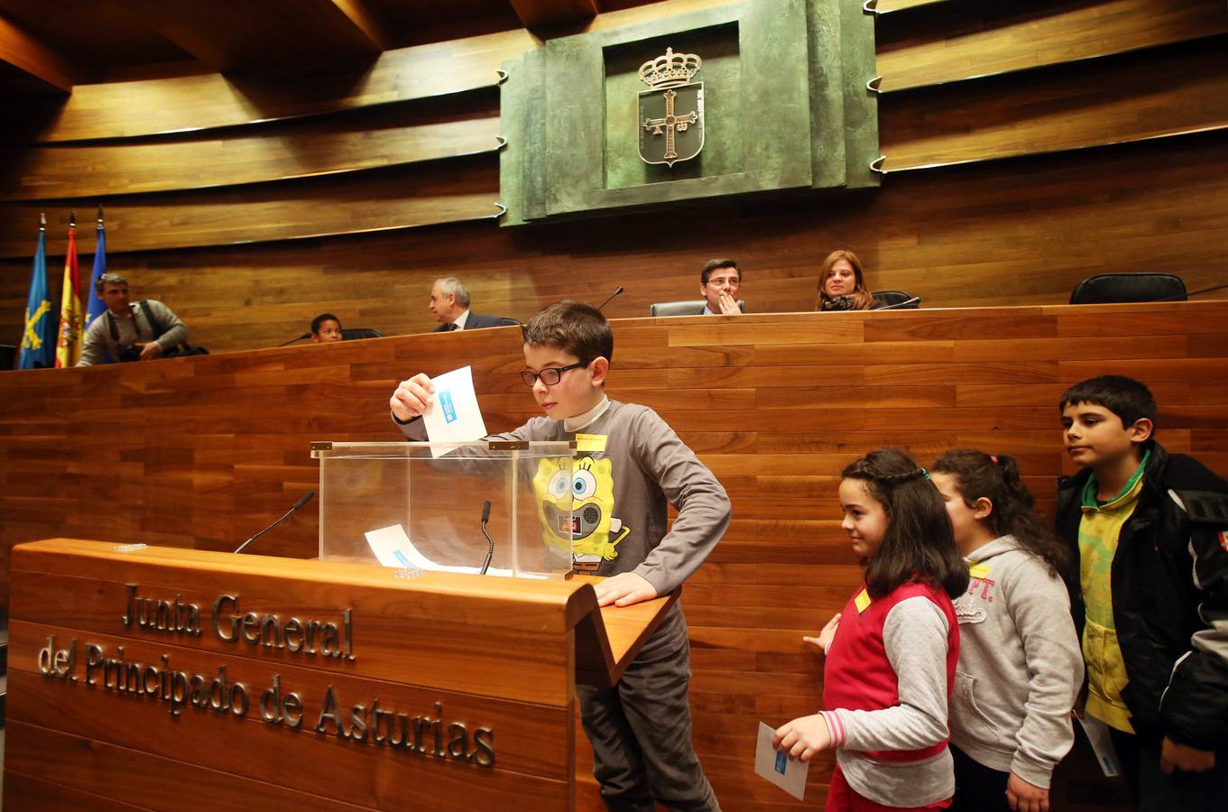 Los niños, diputados regionales por un día