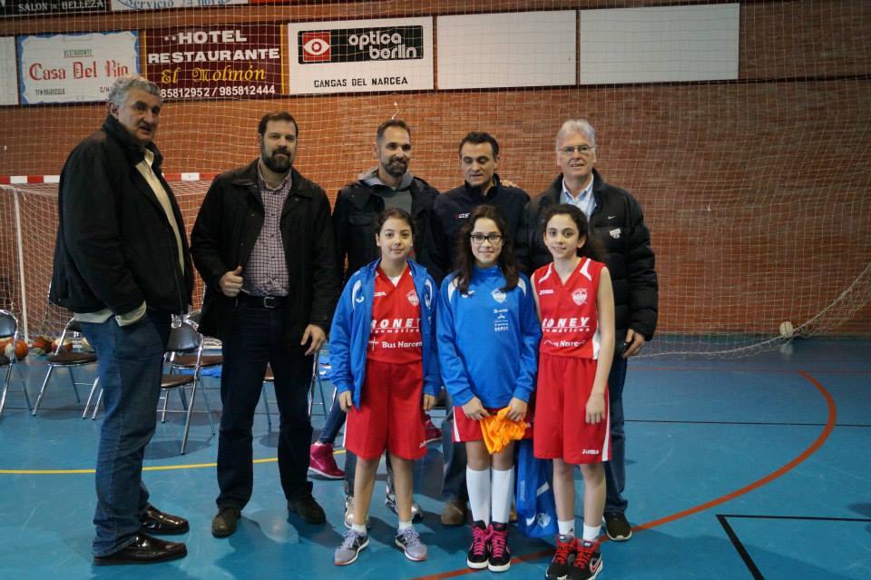 Baloncesto solidario en Cangas