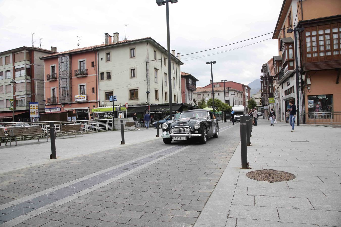 Concentración de coches clásicos en el Oriente asturiano