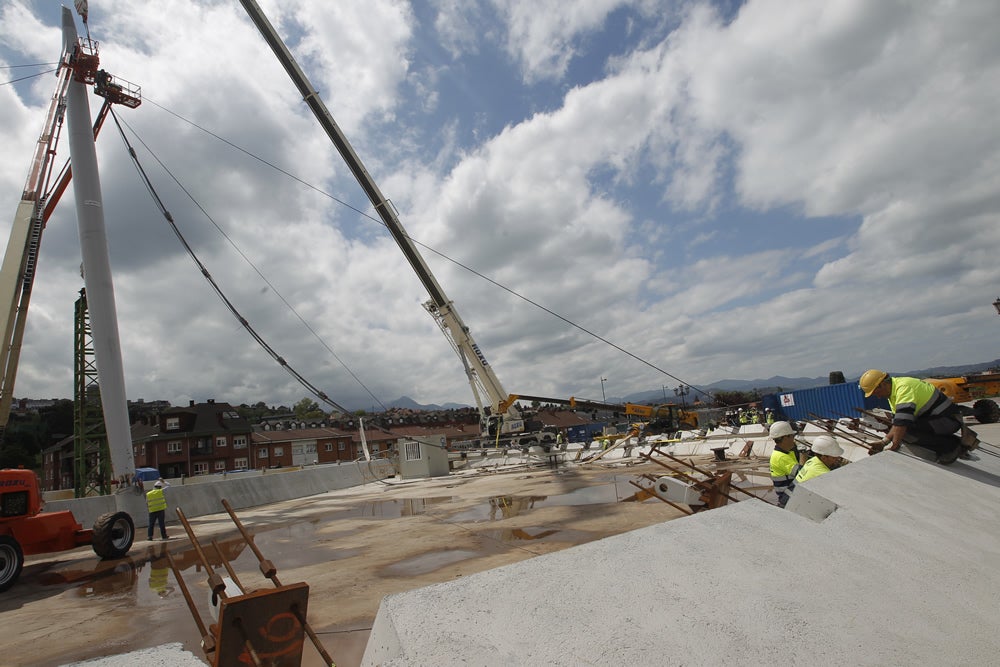 Así se levanta la pasarela de La Florida