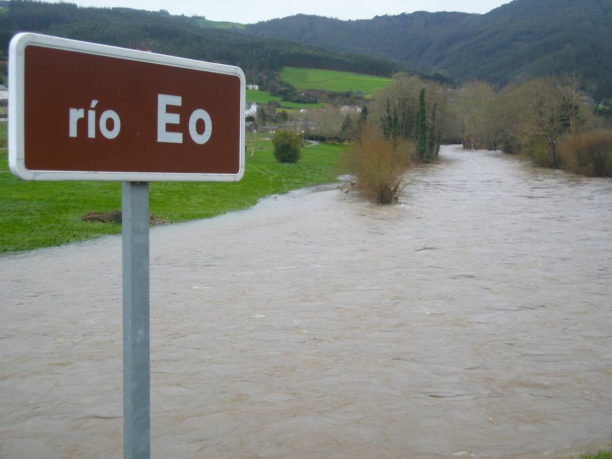 La lluvia no da tregua en el occidente asturiano