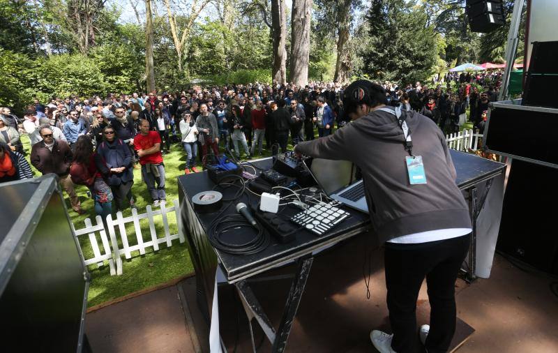 Música Eletrónica en el Botánico de Gijón