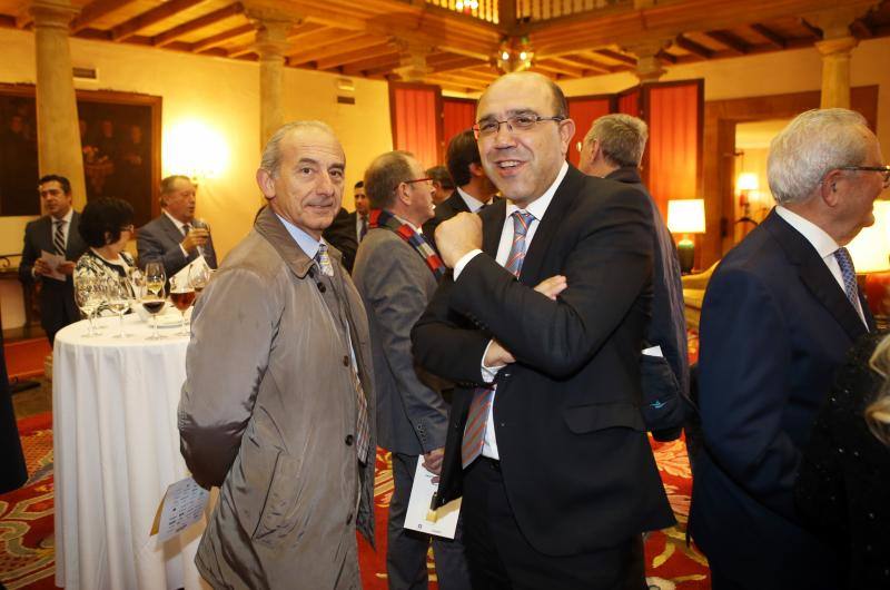 El grupo El Roxu, premio Asturmanager