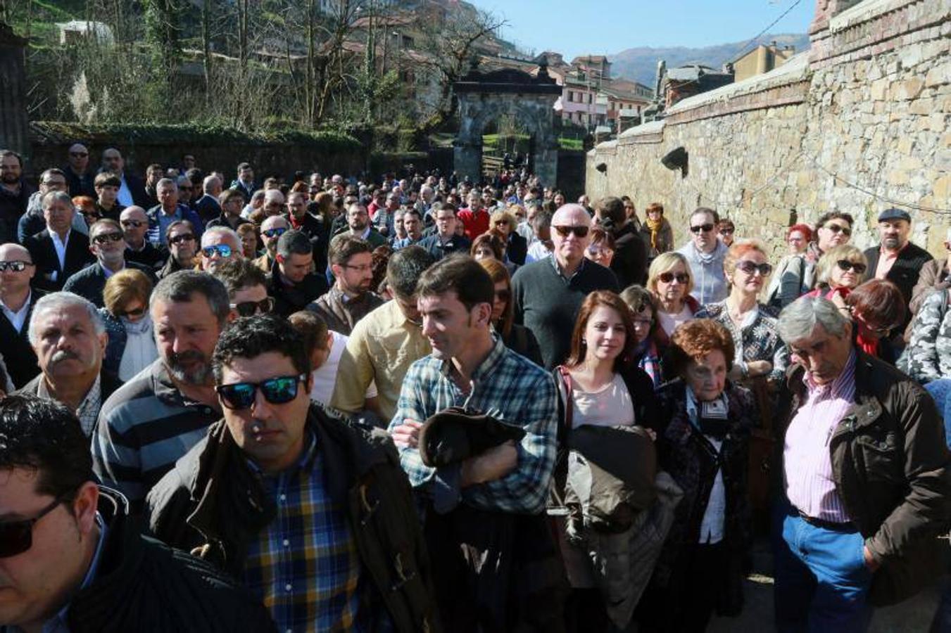 Homenaje a Manuel Llaneza