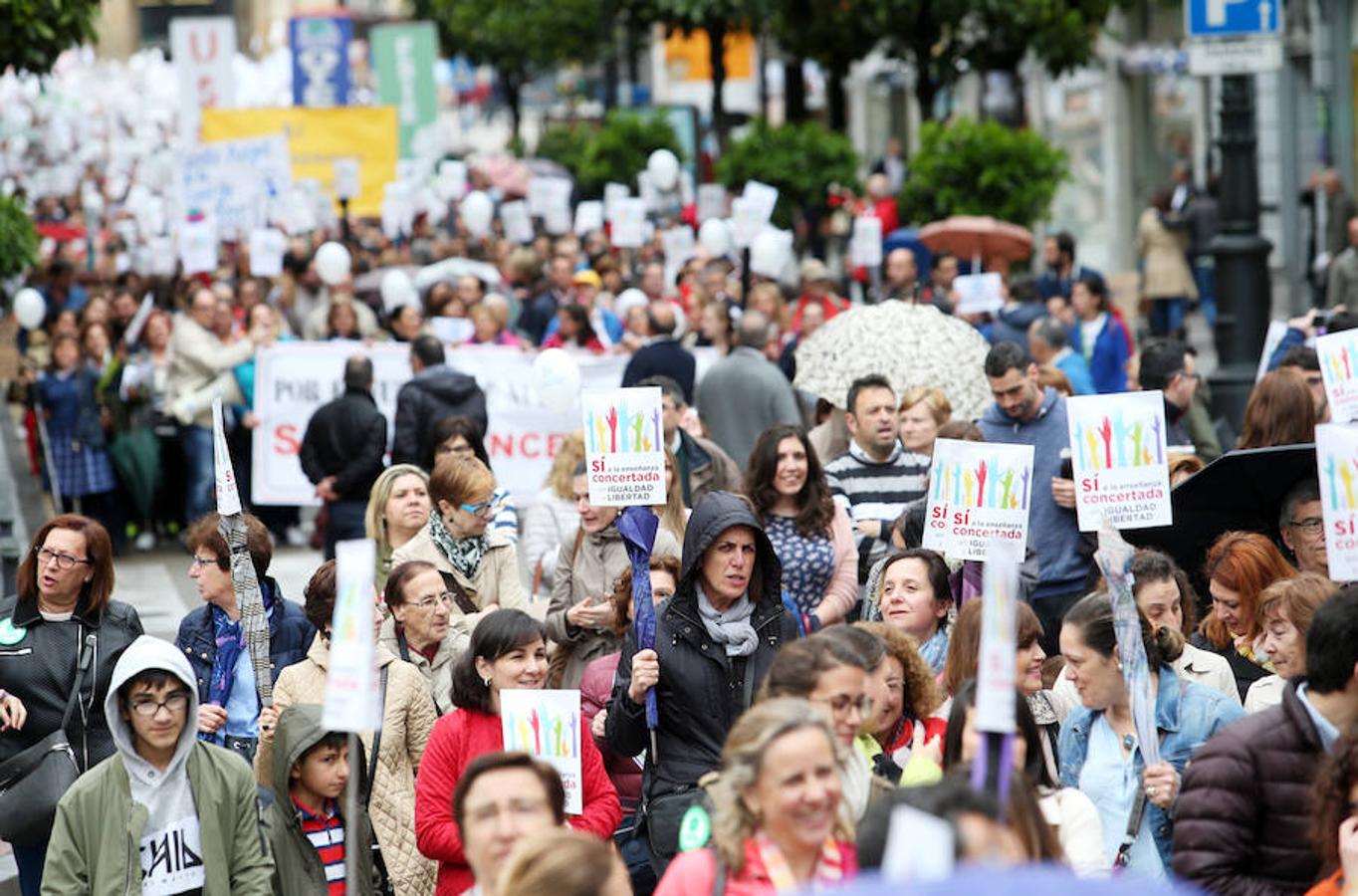 Manifestación de la enseñanza concertada de Asturias