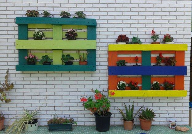 Los pequeños agricultores de Montevil recogen sus frutos