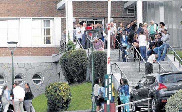 Fallece atragantada con un trozo de naranja la abuela que estranguló a su nieta en Rentería
