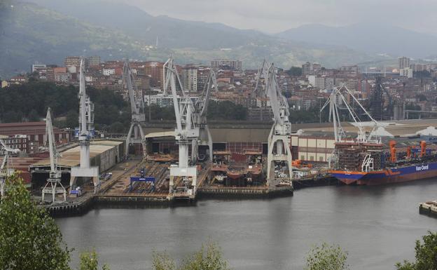 El empresario asturiano Del Dago negocia la compra del astillero La Naval de Sestao