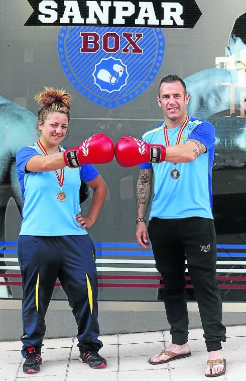 Asturias se baña en bronce