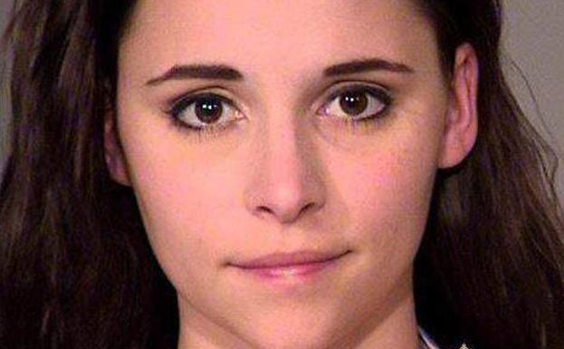 Condenada por agredir sexualmente a una joven en un avión