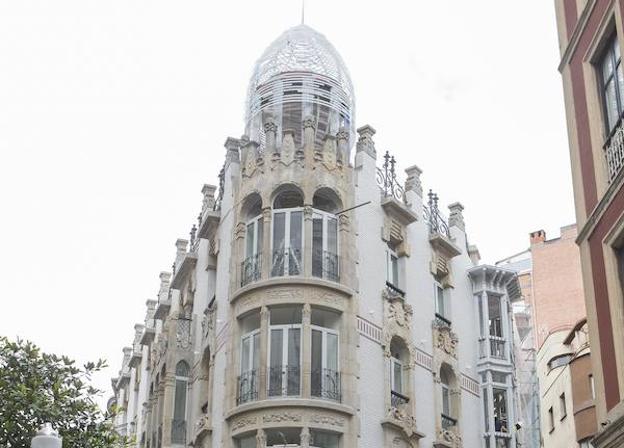 El edificio Sarri reestrena su cúpula