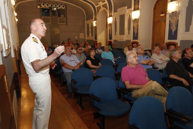 Los especialistas, a la caza del mejor puesto