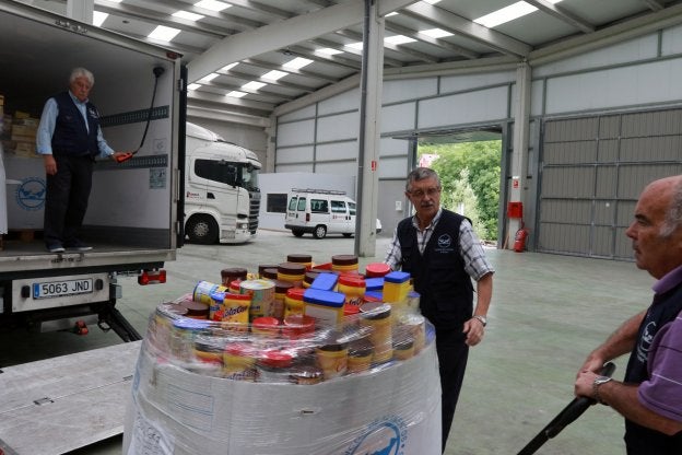 El Banco de Alimentos inicia su traslado al polígono de Argame