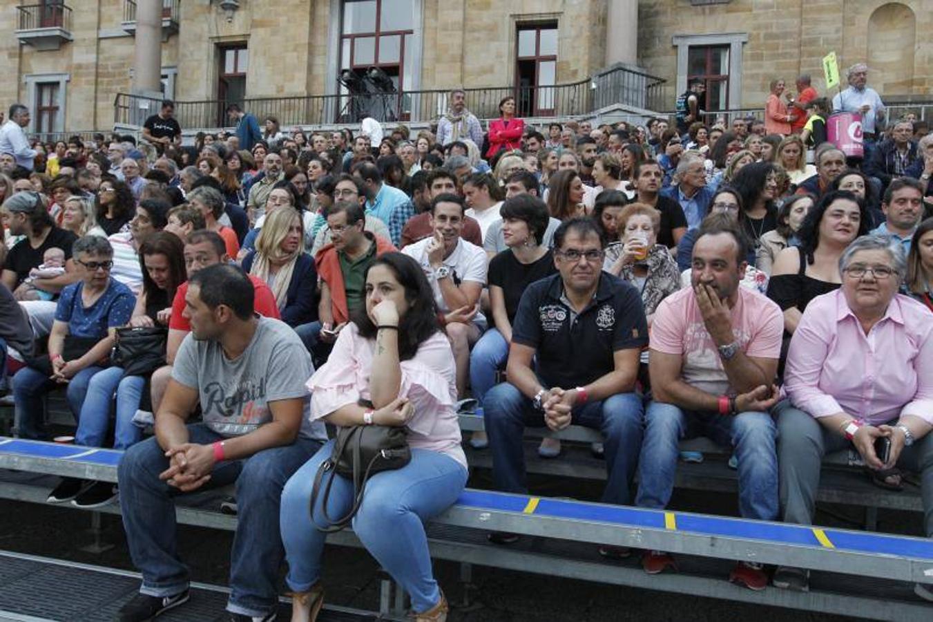 ¿Estuviste en el concierto de Sabina? ¡Búscate!