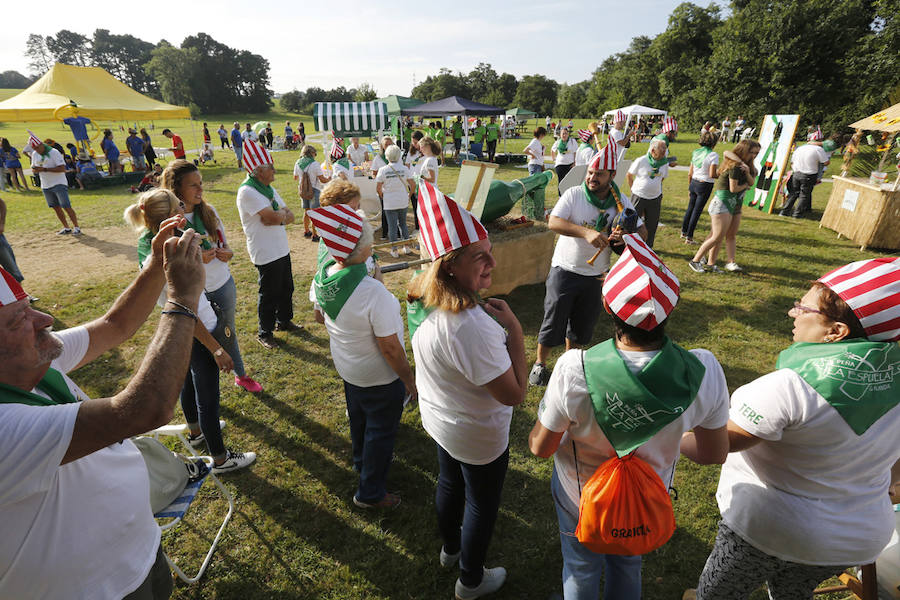 Multitudinaria jira de Granda