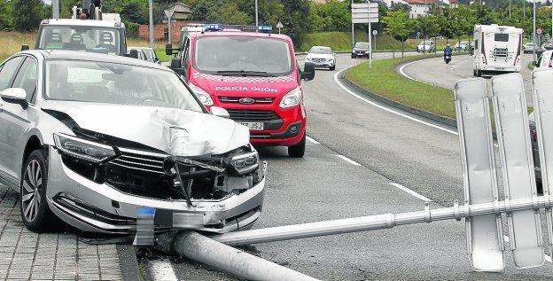Accidente de tráfico en Viesques