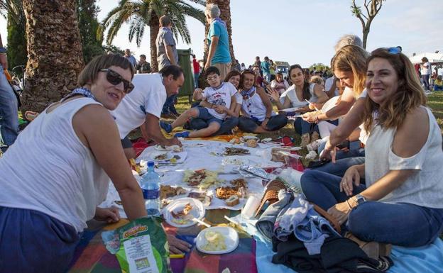 Una sardinada a rebosar