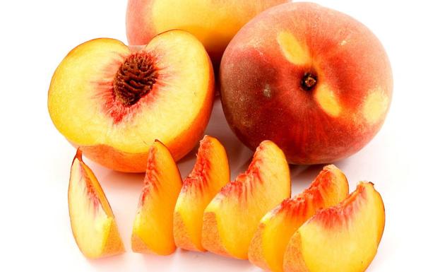 El truco definitivo para pelar los melocotones en segundos