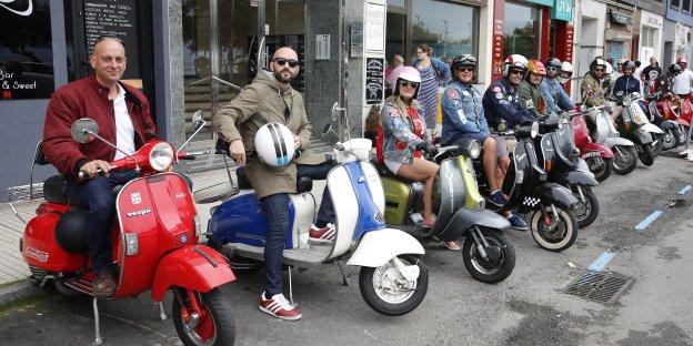 El Euroyeyé se mueve en scooter y al ritmo de Les Darling y Fogbound