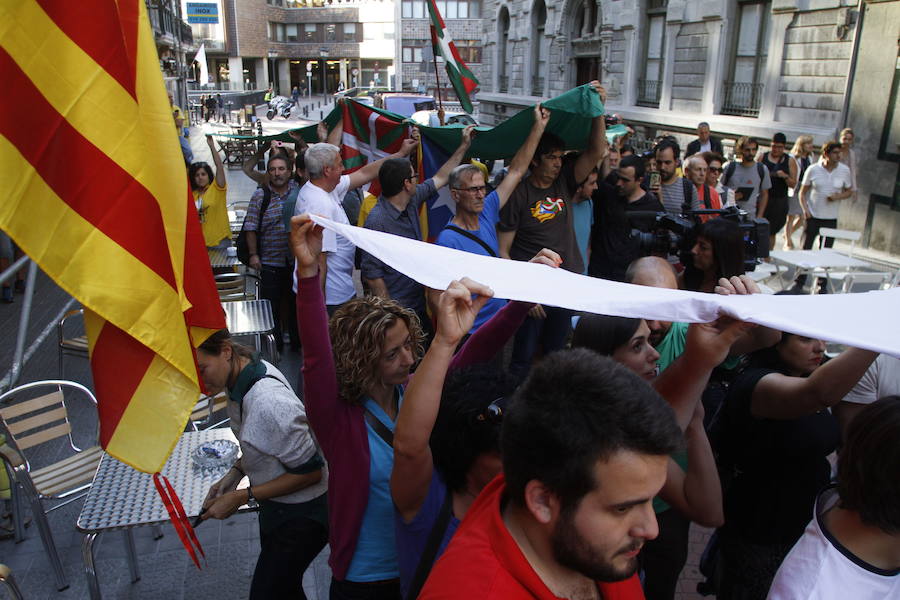 EH Bildu convoca una movilización en San Sebastián en apoyo al referéndum catalán