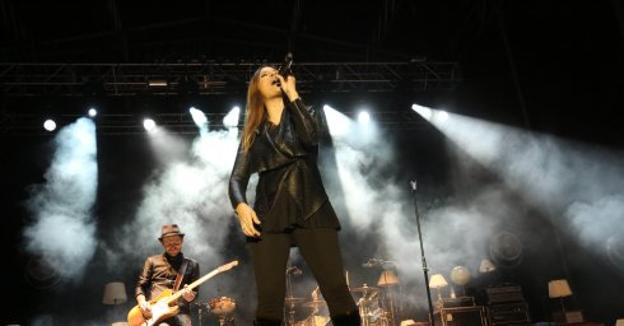 La oposición celebra los datos de la Semana Grande, pero pide un cambio de modelo