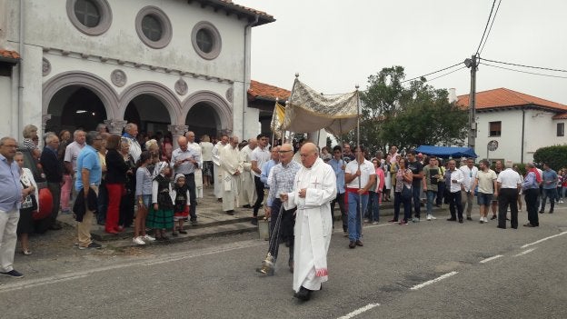 Quintueles estrena procesión