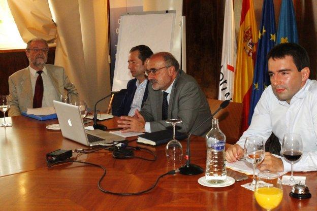 Los expertos coinciden en que «no es el momento» de reformar la Constitución