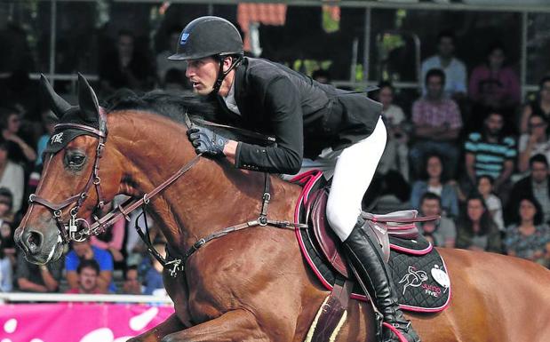 Kevin Staut logra el triunfo en la Copa Princesa