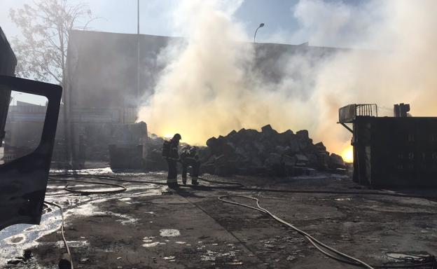 Desactivan la alerta por la nube tóxica en tres municipios de Madrid