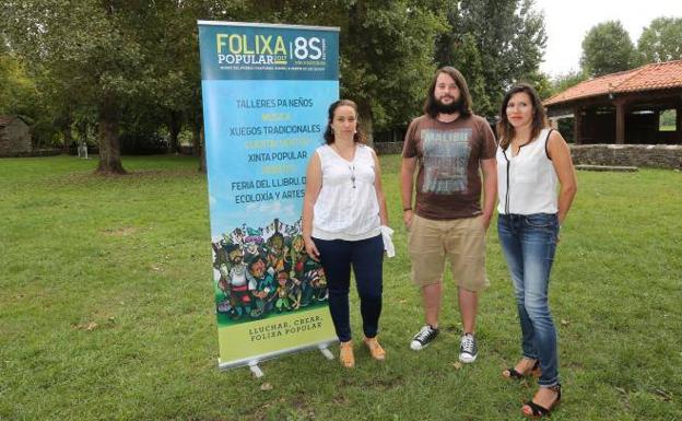 Podemos celebra con una folixa reivindicativa el Día de Asturias
