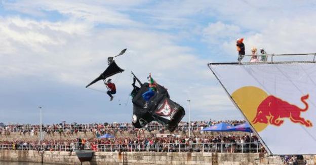 Red Bull asegura que el 'Día de las Alas' dejó más de un millón de euros de gasto en la ciudad