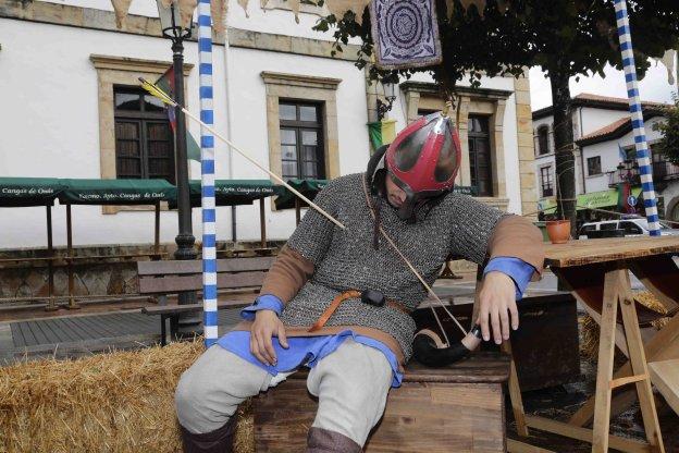 La lluvia obliga a suspender la proclamación de Pelayo en Cangas