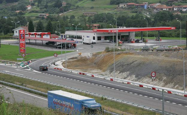 Fomento autoriza seis nuevas gasolineras en las autovías