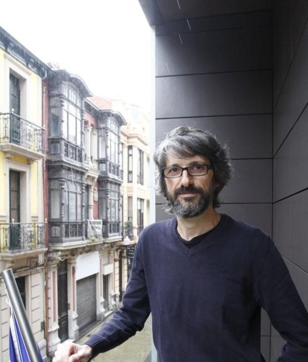 «Las editoriales saben que la ilustración sirve para poner en valor el libro en papel»