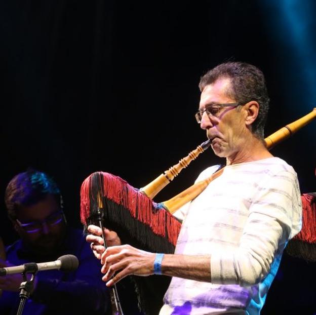 Música folk a ritmo de gaitas