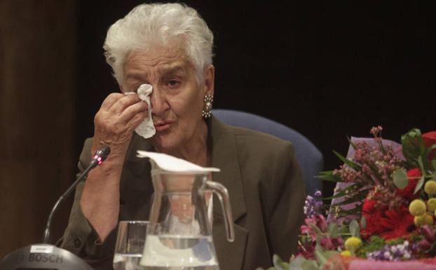 Hilda Farfante, premio Trece Rosas: «Este reconocimiento es para todos los muertos de las cunetas»