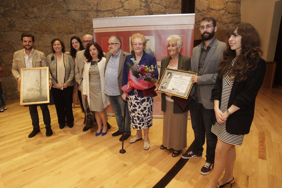 Hilda Farfante, premio Trece Rosas