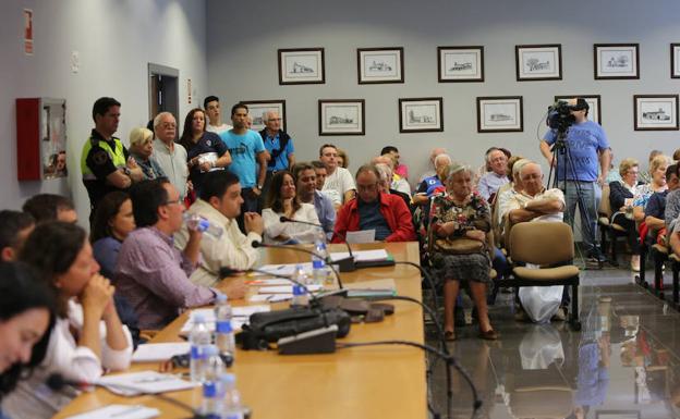 Castrillón aprobará finalmente la perrera gracias al voto del PSOE