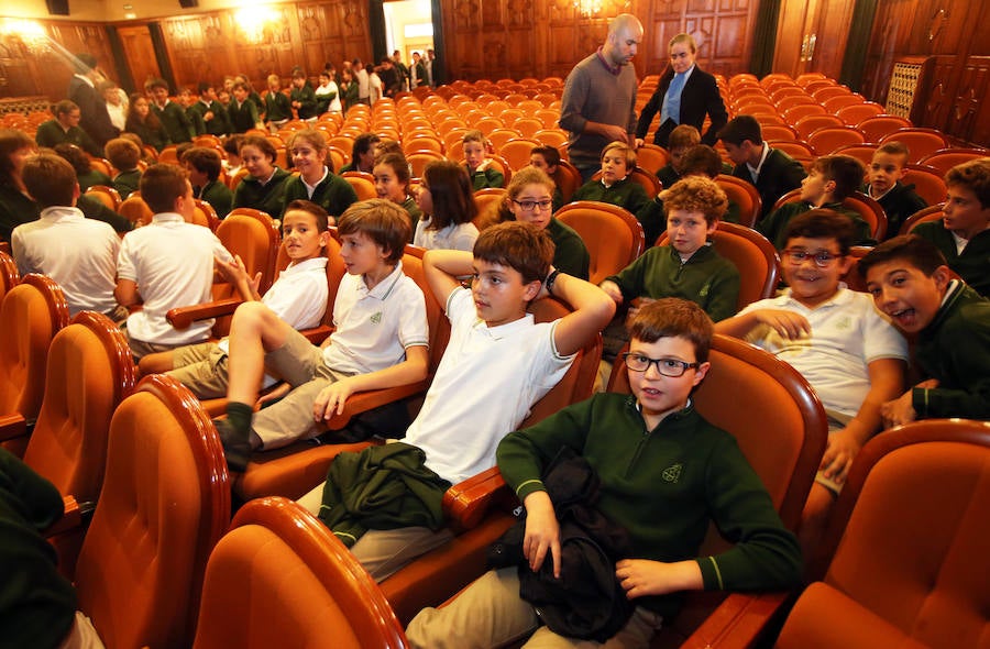 ¿Estuviste en la representación de Los magos de las palabras? ¡Búscate!