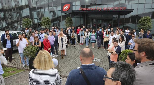 Los trabajadores amenazan con paros si no dimite la cúpula