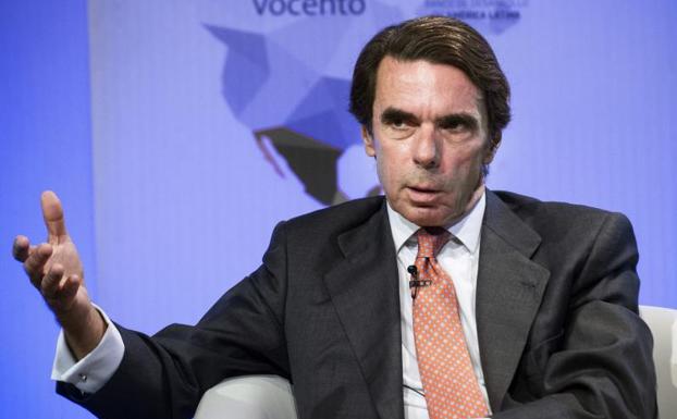 Aznar reclama a Rajoy elecciones si se ve «incapaz» de actuar en Cataluña