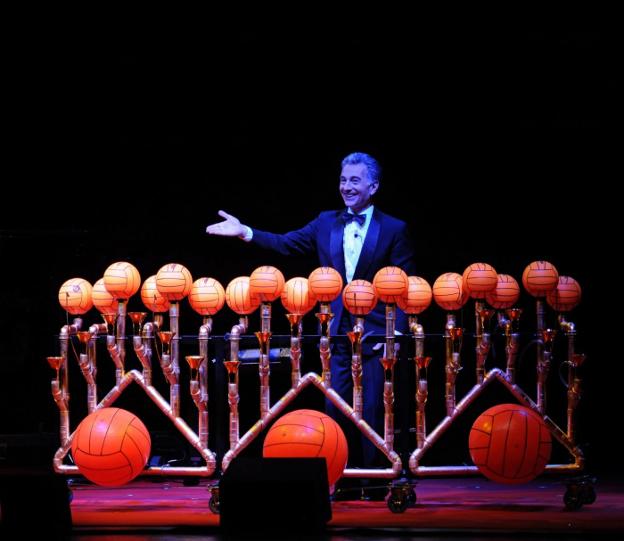 Música con gracia para la yincana de Les Luthiers