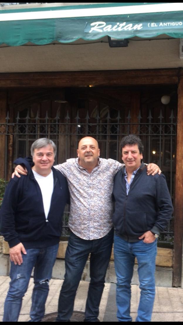 Les Luthiers disfrutan de la gastronomía asturiana