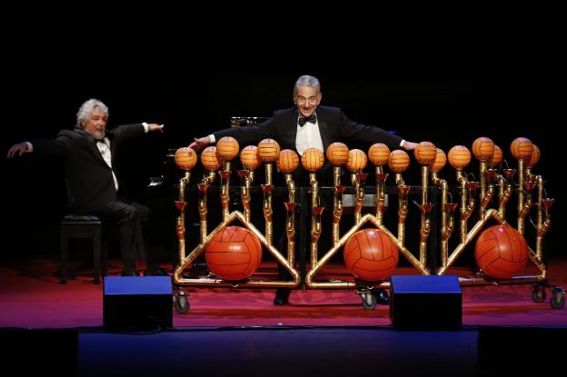 Les Luthiers al desnudo