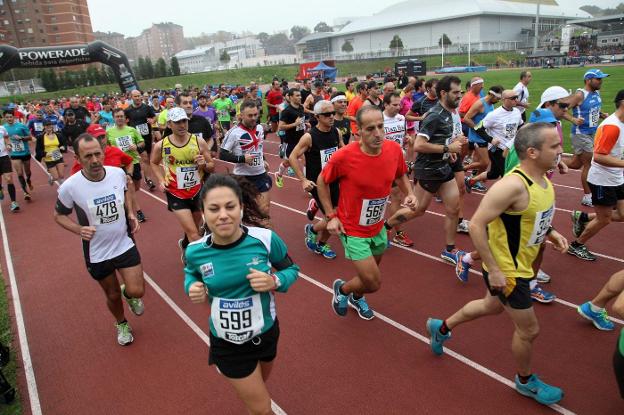 El Club de Empresas premia a la Atlética, Jambrina y la Holi Party de Niemeyer